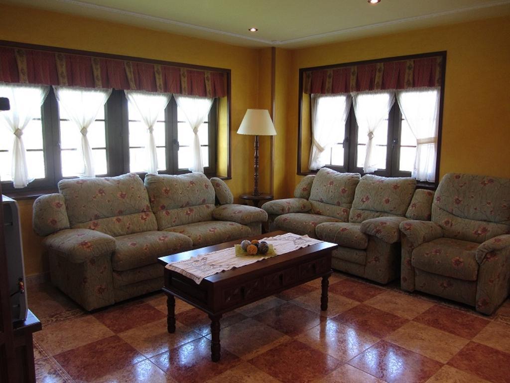 فيلا Vivienda Sampedri سانتيانا ذيل مار الغرفة الصورة