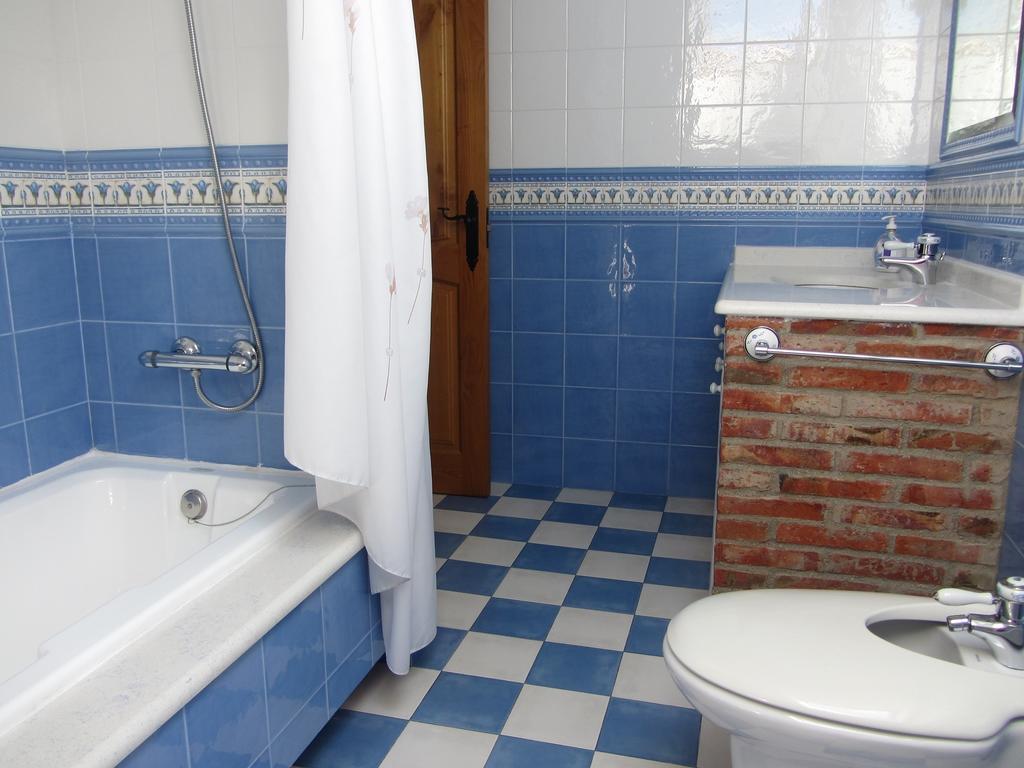فيلا Vivienda Sampedri سانتيانا ذيل مار الغرفة الصورة